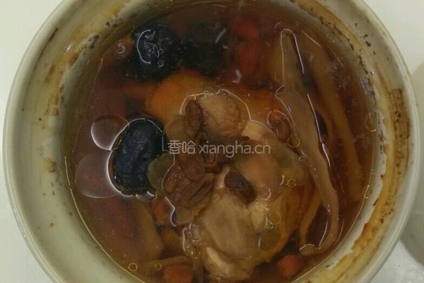 泡参炖鸡汤的做法图解5