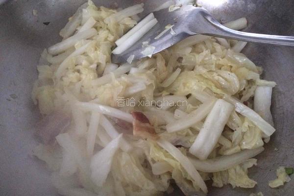 白菜粉条的做法图解4