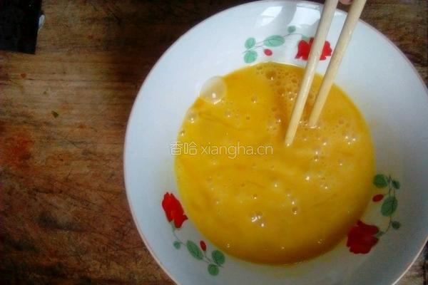 蔬菜鸡蛋饼的做法图解1