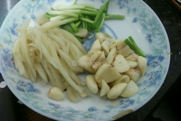 重庆辣子鸡的做法图解3