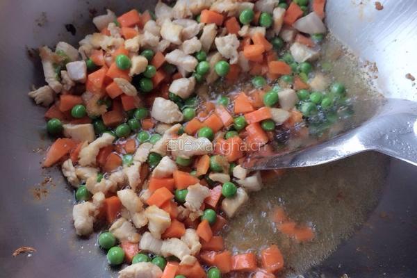 咖喱鸡肉炒饭的做法图解5