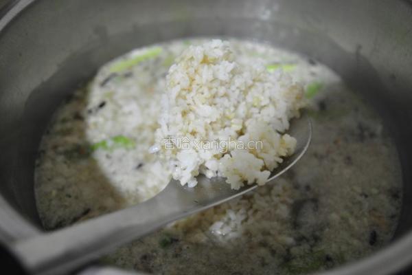 鲭鱼冬菇粥的做法图解9