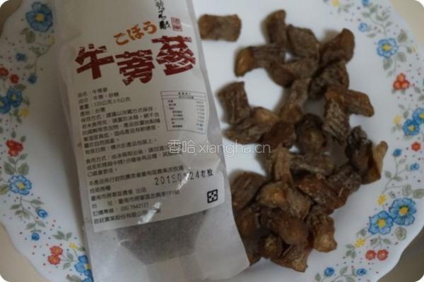 食谱牛蒡参炖鸡汤的做法图解4