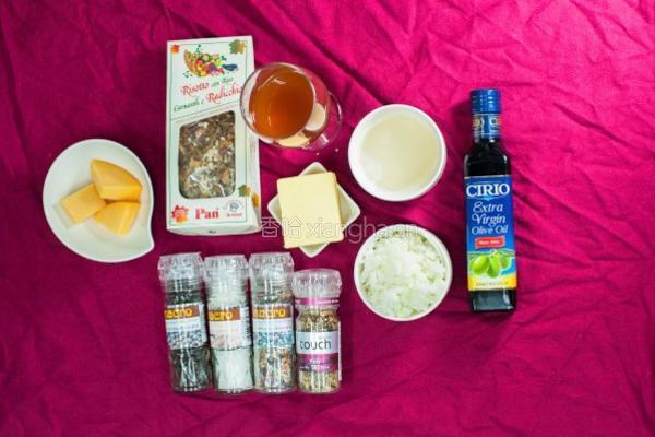 速成牛肝菌菇炖饭的做法图解1