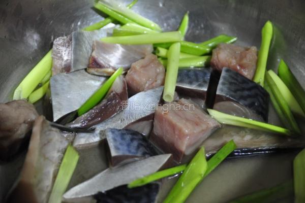 鲭鱼冬菇粥的做法图解5