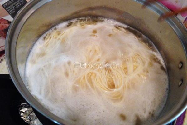 花粉绢丝素面的做法图解3