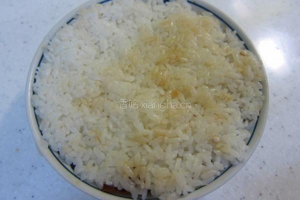 清蒸香肠扣饭的做法图解4