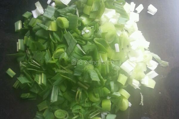 玉米炒饭的做法图解1