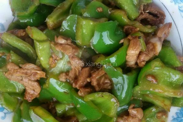 肉片炒大椒。的做法图解5