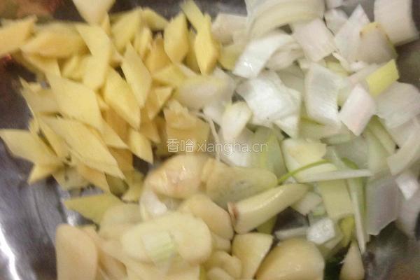 古道熬鲤鱼的做法图解3
