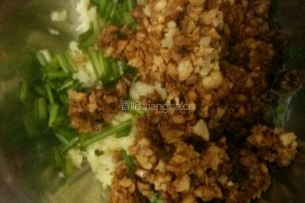 蒜蓉粉丝蒸带子的做法图解4