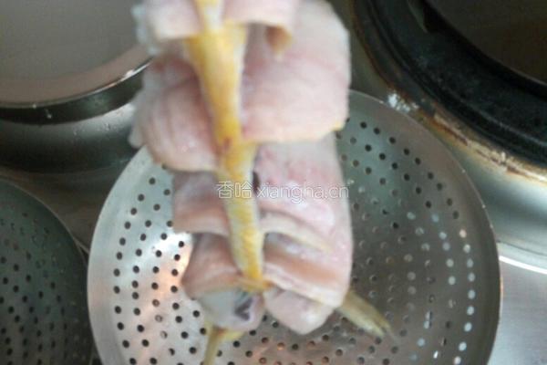 糖醋黄花鱼的做法图解1