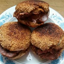 烧饼加肉的做法[图]