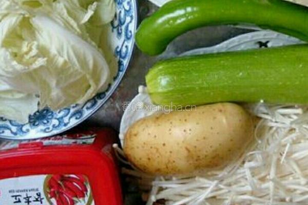韩式大酱汤的做法图解1