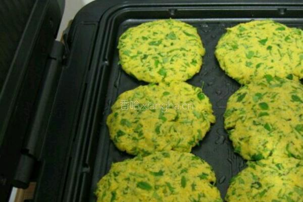 花椒芽玉米饼的做法图解6