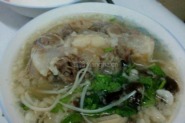 牛尾杂菌汤的做法图解5