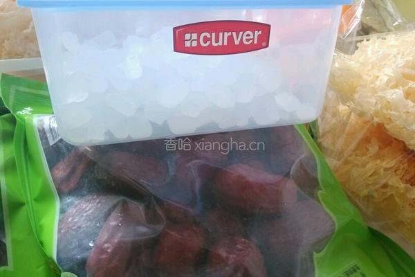 银耳红枣羹的做法图解4