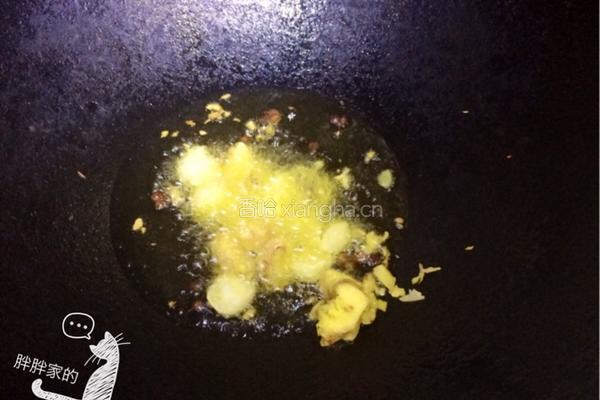 莴笋焖五花肉的做法图解2