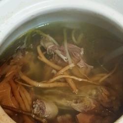 四川酸萝卜老鸭汤的做法[图]