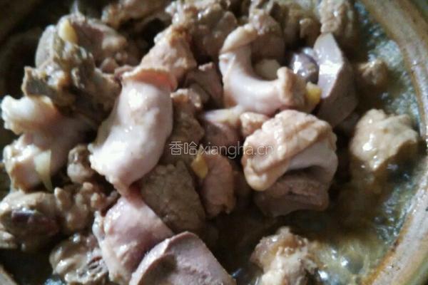 猪杂煲的做法图解3