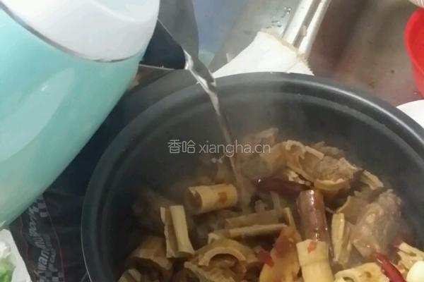笋干红烧牛肉的做法图解13