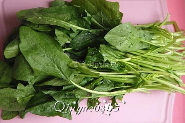 蒜香菠菜塔的做法图解1
