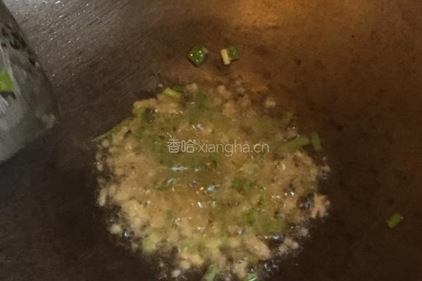 豌豆清炒虾仁的做法图解2