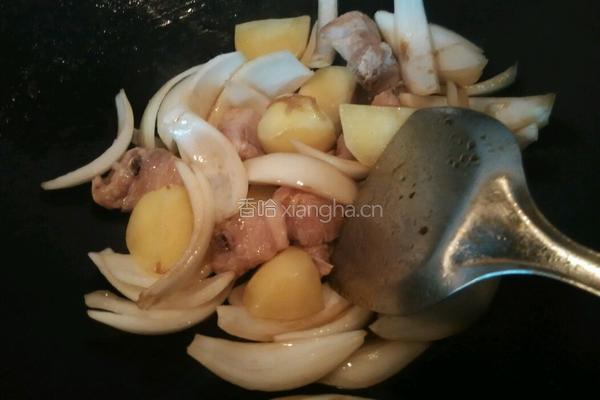 酸甜土豆排骨的做法图解2