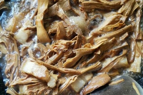 竹笋干焖五花肉的做法图解8