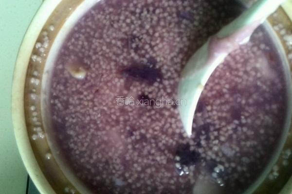小米紫薯山药粥的做法图解1