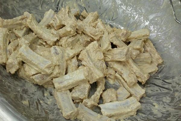 金牌蒜香骨的做法图解2