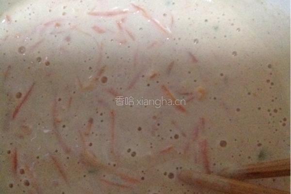 胡萝卜鸡蛋饼的做法图解3