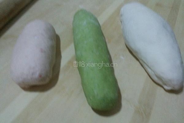 双色饺子的做法图解2