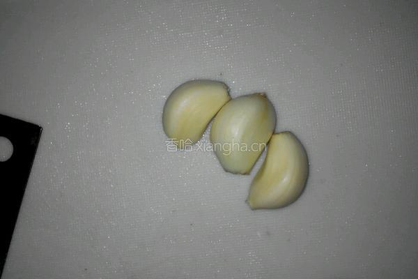 素拌芹菜叶的做法图解4