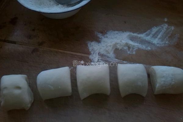青椒茄子腊肠饼的做法图解5