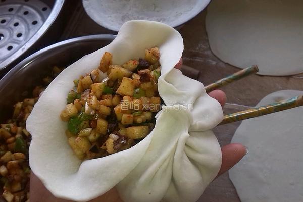 青椒茄子腊肠饼的做法图解7