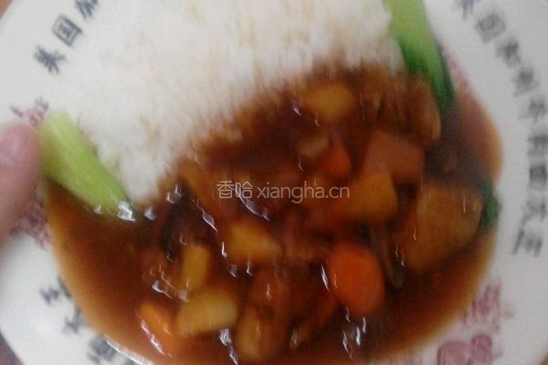 香菇鸡块盖饭的做法图解3