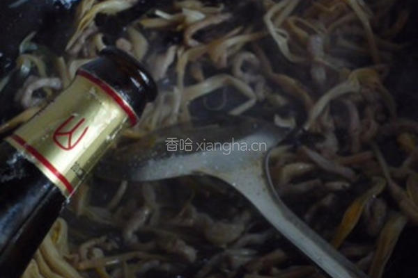 黄花菜木耳炒肉的做法图解12