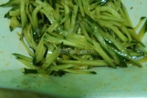 香葱鸡蛋煎饼卷凉拌菜的做法图解6