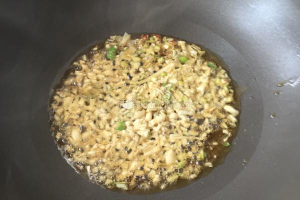 香菇肉沫酱面的做法图解2