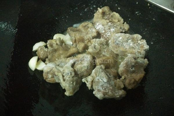 幼笋金针菇糖醋排骨的做法图解7