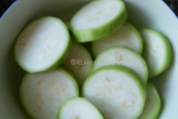 瓠子烧腊肉的做法图解2