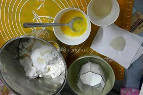 手撕面包的做法图解1