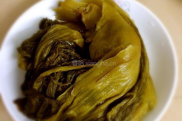 鲜笋咸菜炖猪蹄的做法图解1