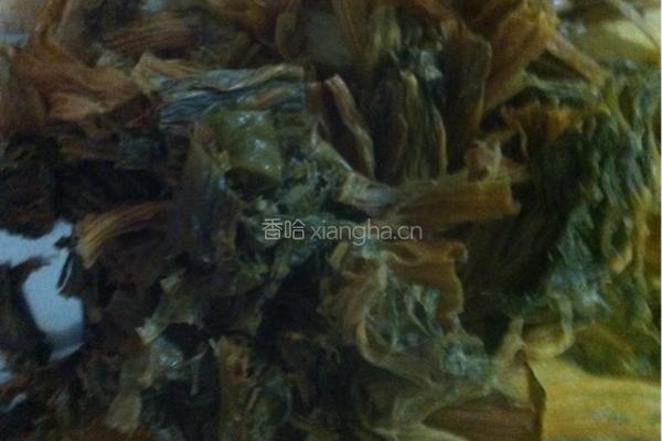 菜干骨头汤的做法图解2