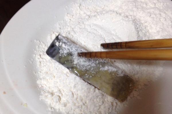 油煎日本（撒吧）海鱼的做法图解3