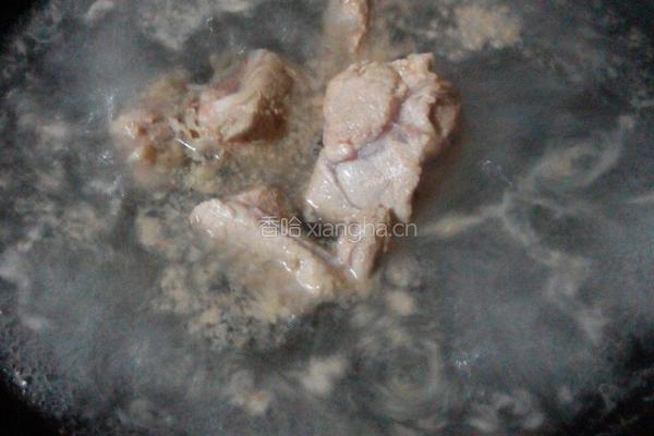 生地熟地黑豆汤的做法图解2