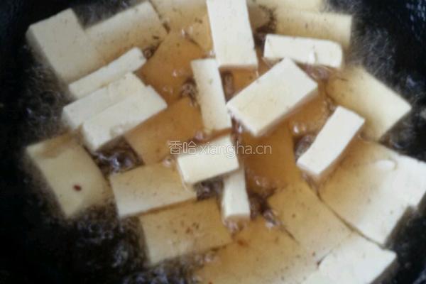 家常素豆腐。的做法图解2