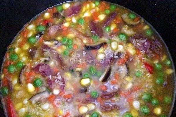 腊肠焖饭（电饭锅版）的做法图解9
