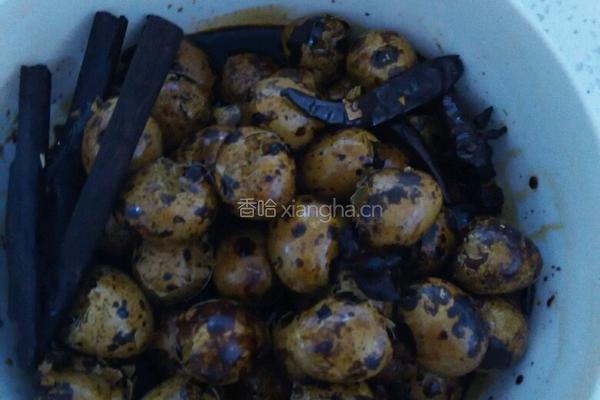忠臣电器五香鹌鹑蛋的做法图解3